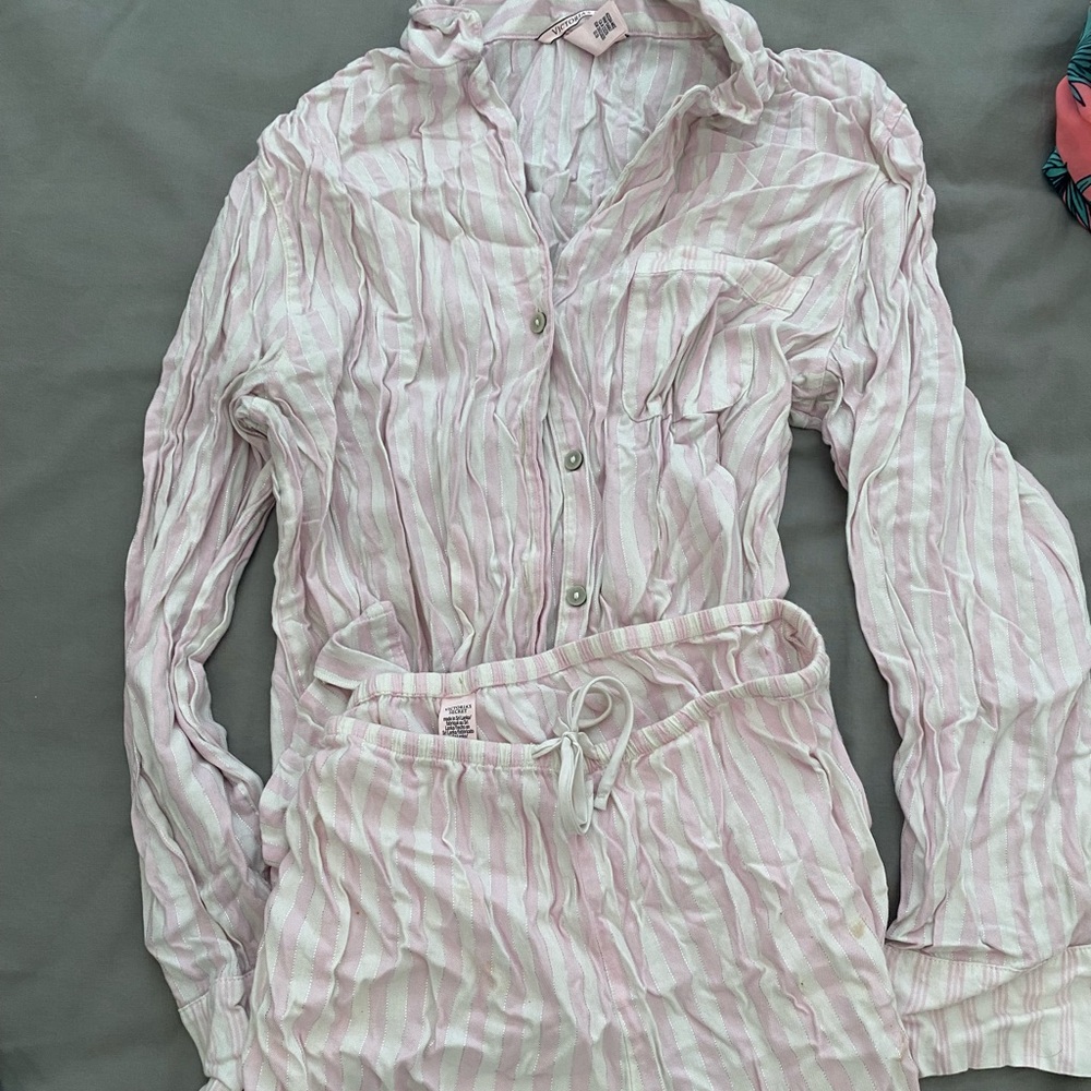 Victoria’s Secret pj set size M like new